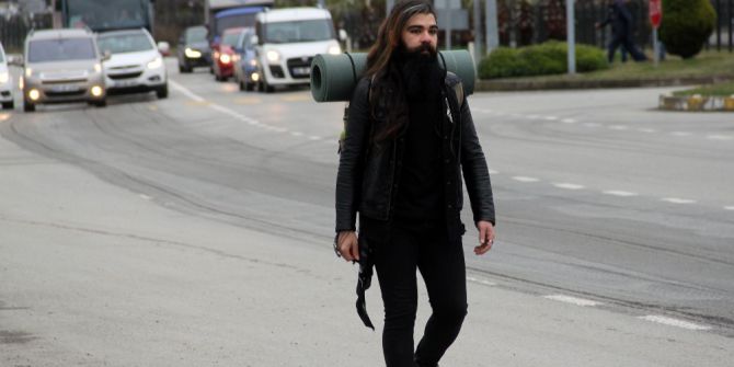 Bir Otostopçudan Parasız Seyahat Etmenin İncelikleri