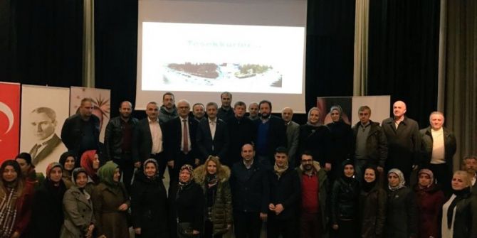 Ak Parti Trabzon Siyaset Akademisi Devam Ediyor