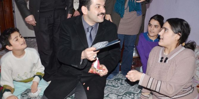 Kaymakam Özkan Engelli Çocukları Sevindirdi