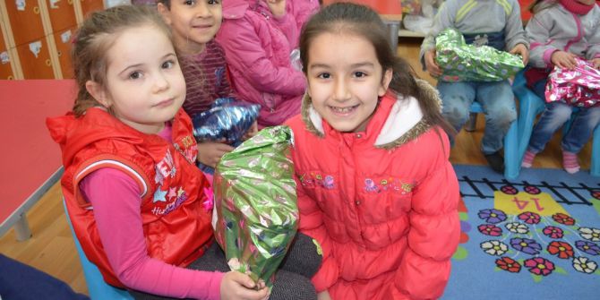 Oyuncaklarını Komşu İlçedeki Arkadaşlarıyla Paylaştılar