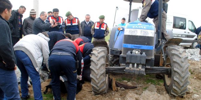 Tarlaya Giderken Fenalaşan Çiftçi Hayatını Kaybetti