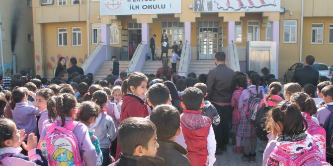 Silopi’de En Güzel İstiklal Marşı Okuma Yarışması