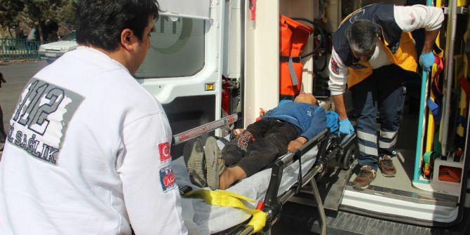 Motosikletin Çarptığı Suriyeli Çocuk Yaralandı