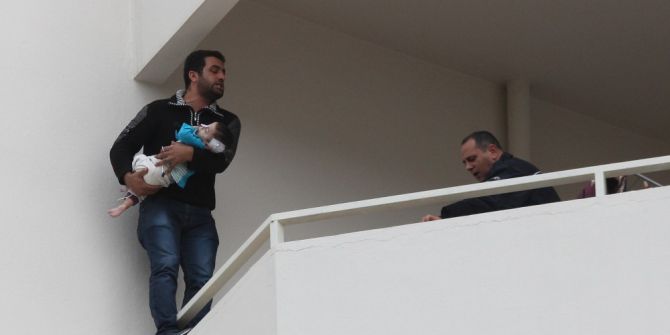 17 Aylık Bebeğiyle İntihar Girişiminde Bulundu