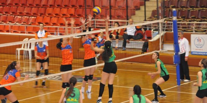 Voleybolda Eleme Maçları Tamamlandı