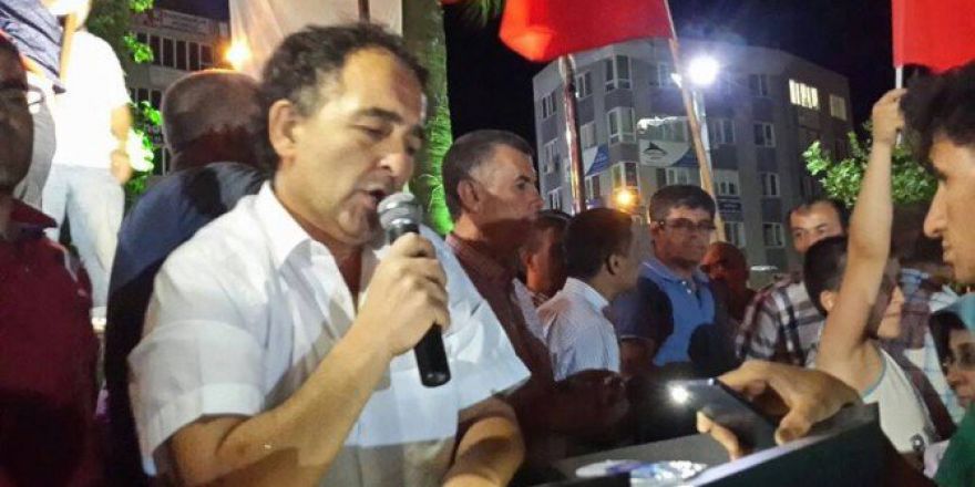 Edremit’te Demokrasi Nöbetinde Meydan Boş Kalmıyor.