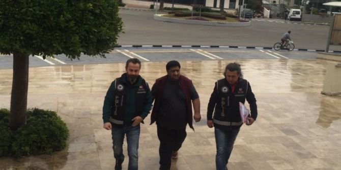 Sahte Pasaportla Yunanistan’a İnsan Kaçıran Yabancı Uyruklu Şahıs Yakalandı