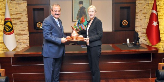 Abd Adana Konsolosu Linde Stuart Specht, Gso Başkanı Adil Konukoğlu’nu Ziyaret Etti