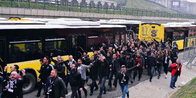 Beşiktaş Taraftarı Tt Arena’da