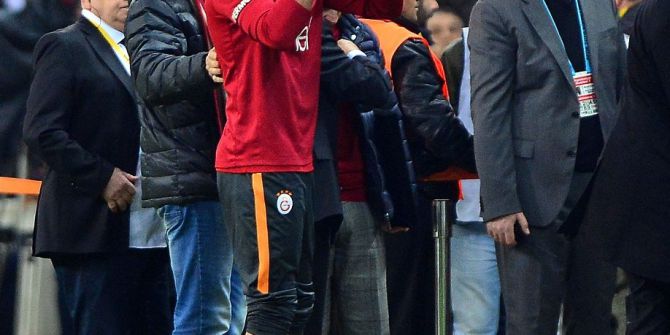 Simovic Ve Muslera’ya Plaket