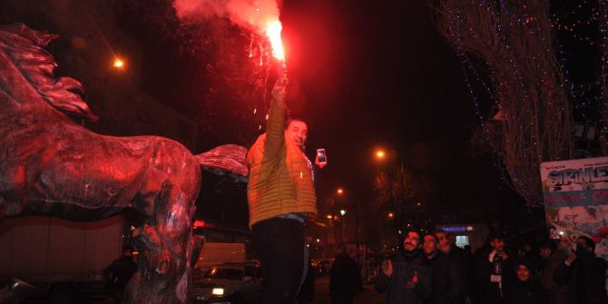 Beşiktaşlılar Kars’ta Sokağa Döküldü