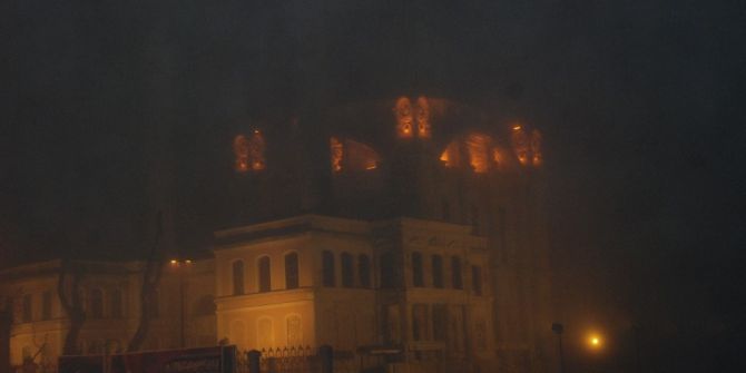 İstanbul Boğazı Sis Altında