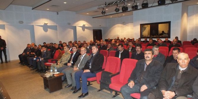 Kaymakam Kırlı, Köy Muhtarlarıyla Değerlendirme Toplantısı Yaptı