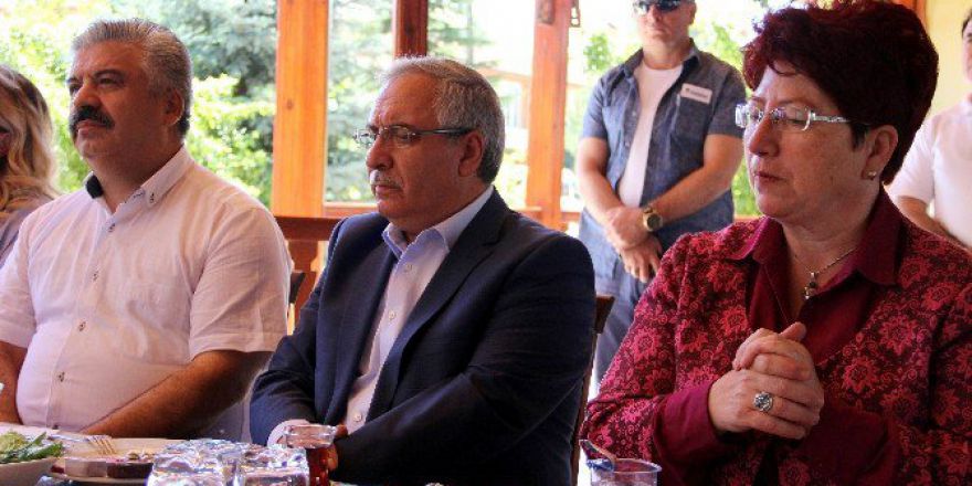 Ahmet Hamdi Nayir: Basın Mensuplarının Kamu Kurumlarından Bilgi Almasını Daha Da Kolaylaştıracağız