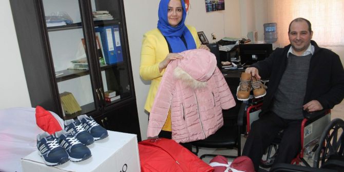 Engelli Genç Sosyal Medyayı Hayır Yapmak İçin Kullanıyor