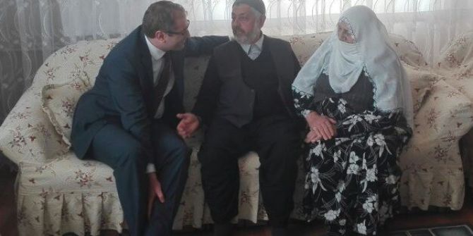 Kaymakamdan 15 Çocuklu, 37 Torunlu Çifte Ziyaret