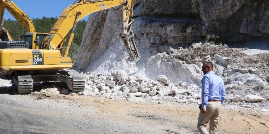 Manisa Büyükşehir’den Kırkağaç’ta Asfalt Çalışması