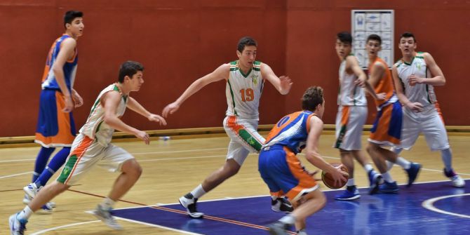 Okullararası Şehit Ömer Halisdemir Basketbol Turnuvası’nın Galibi Belli Oldu