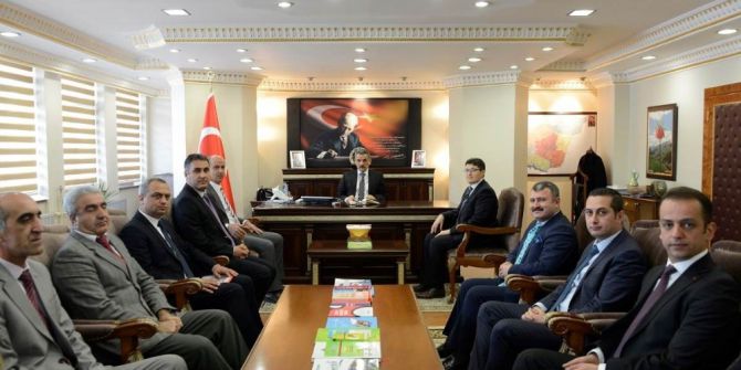 Tunceli Valisine Vergi Haftası Ziyareti