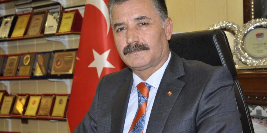 Başkan Tuna, Gazetecileri Kutladı