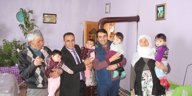 Saray Belediye Başkan Vekili Dördüzü Olan Aileyi Ziyaret Etti.