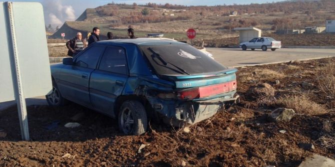 Trafik Kazası Güvenlik Kamerasında