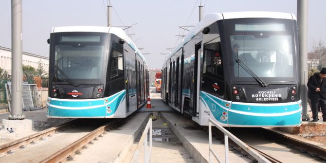 Kocaeli’nin İlk Şehiriçi Raylı Siteminde Vagonlar Geldi