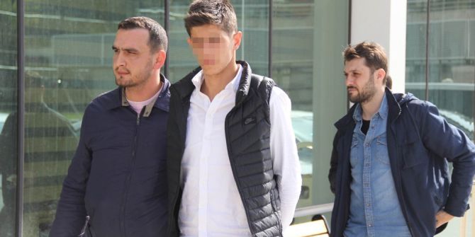 Cami Yanında Uyuşturucu Satan Gence 20 Yıl 7 Ay 15 Gün Hapis