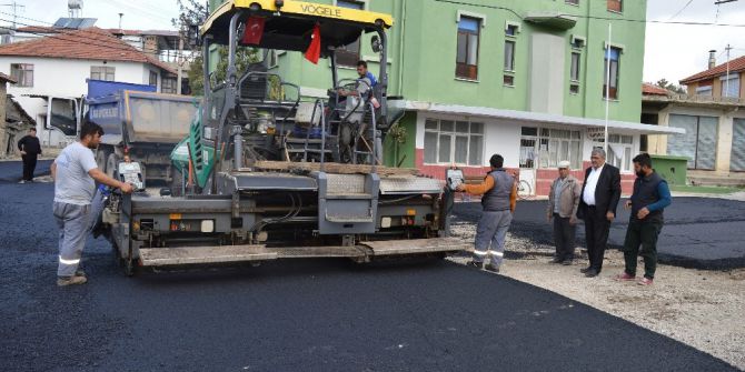 Manavgat, Aksu Ve Serik’te Yollar Yenileniyor