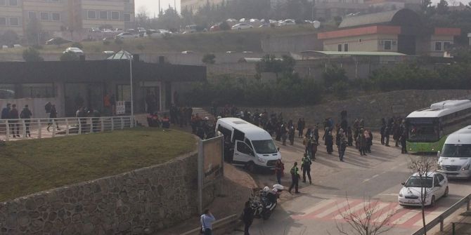 Kocaeli Üniversitesi’nde Gözaltına Alınan 60 Öğrenci Serbest Bırakıldı