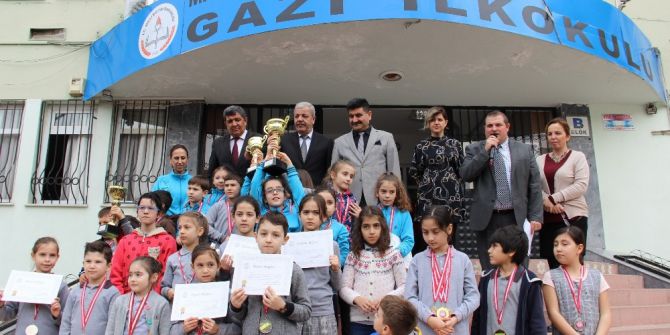 Gazi’nin Şampiyonları Gelecek İçin Ümit Verdi