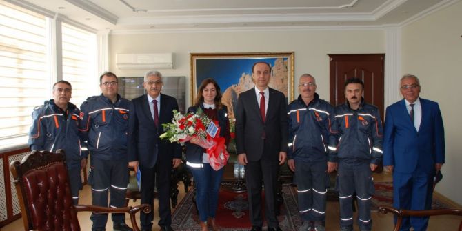 Afad Personelinden Vali Erin’e Sivil Savunma Günü Ziyareti