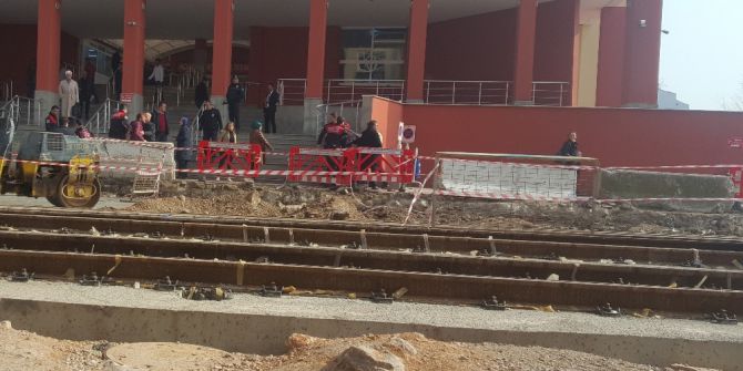 Kocaeli’de Duruşma Çıkışı Taraflar Birbirine Girdi