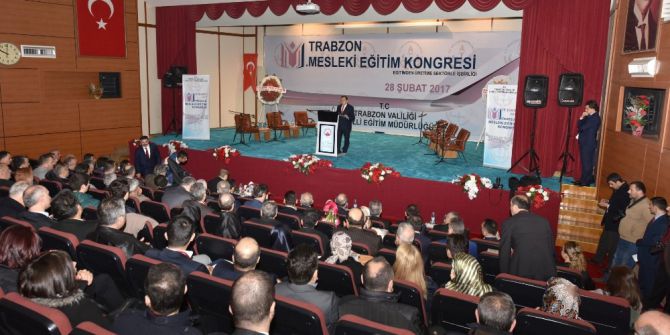 Hacısalihoğlu : "Türkiye’de İş Arayanların Yüzde 35’i Niteliksiz Eleman"