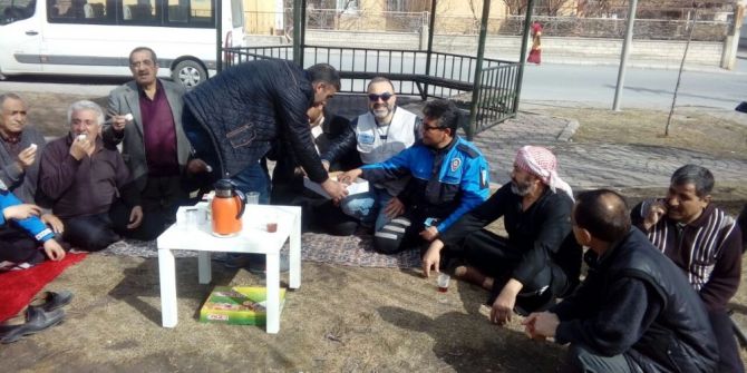 Türk Vatandaşları İle Suriyeli Mülteciler Parkta Buluştu