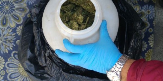 Van’da Bidonların İçerisinde 33 Kilo Kubar Esrar Ele Geçirildi