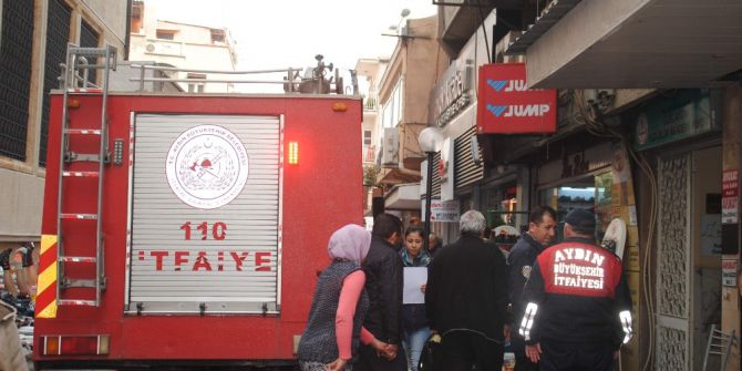 Etüt Merkezinde Çıkan Yangında Korku Dolu Anlar Yaşandı