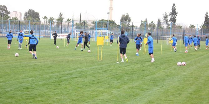 Şimşek, Şanlıurfaspor Hazırlıklarını Sürdürüyor