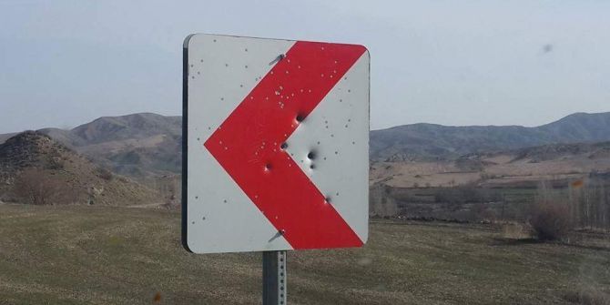 Magandaların Yeni Hedefi Trafik Levhaları