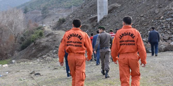 Derede Kaybolan Çocuk Bulunamıyor