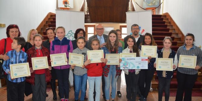 Mutlugiller Öykü Yarışmasının Kazananları Ödüllerini Aldı