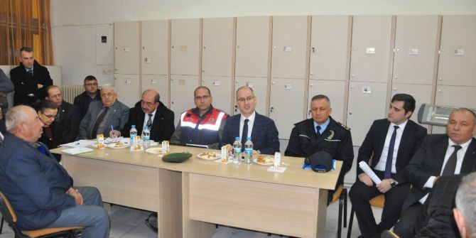 Kaymakam Yaman, Muhtarlarla Bir Araya Geldi