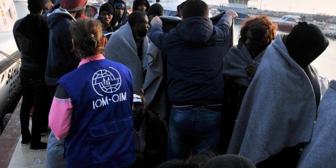 Botları Batmak Üzere Olan Göçmenleri Sahil Güvenlik Kurtardı