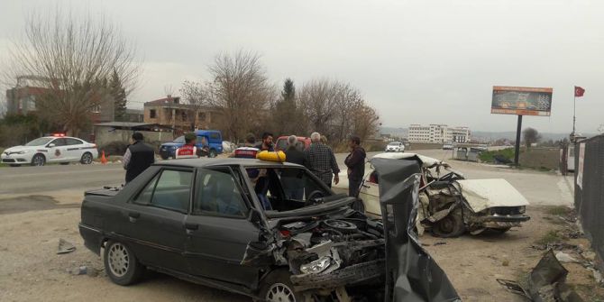 Kadirli’de Trafik Kazası: 4 Yaralı