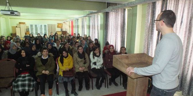 2009 Öss Birincisi Doktor Mustafa Öztürk Malazgirt’te Seminer Vermeye Devam Etti