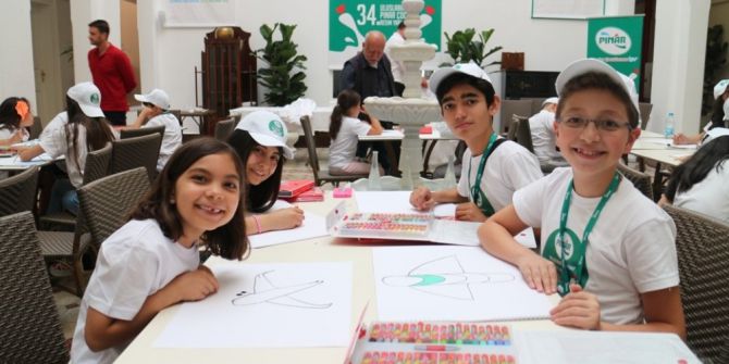 Pınar, Çocuklara Resim Yapmayı İl İl Gezerek Sevdiriyor