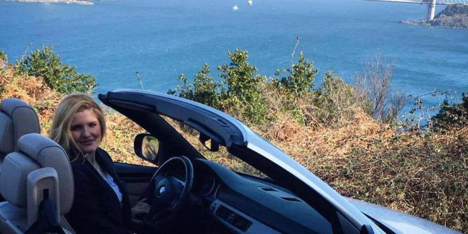 Genç Kız, Ağabeyi Tarafından Uykudan Uyandırılıp Öldürüldü