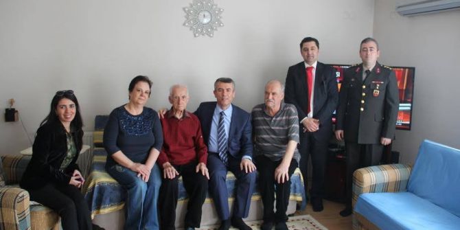 Edremit Kaymakam Ali Sırmalı, Şehit Ailelerini Ve Gazileri Ziyaret Etti