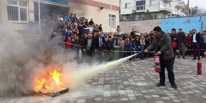 Yangınla Nasıl Mücadele Edeceklerini Öğrendiler