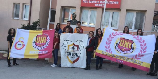 Ultraslan Bilecik Uni Grubu Yaşlılarla Buluştu